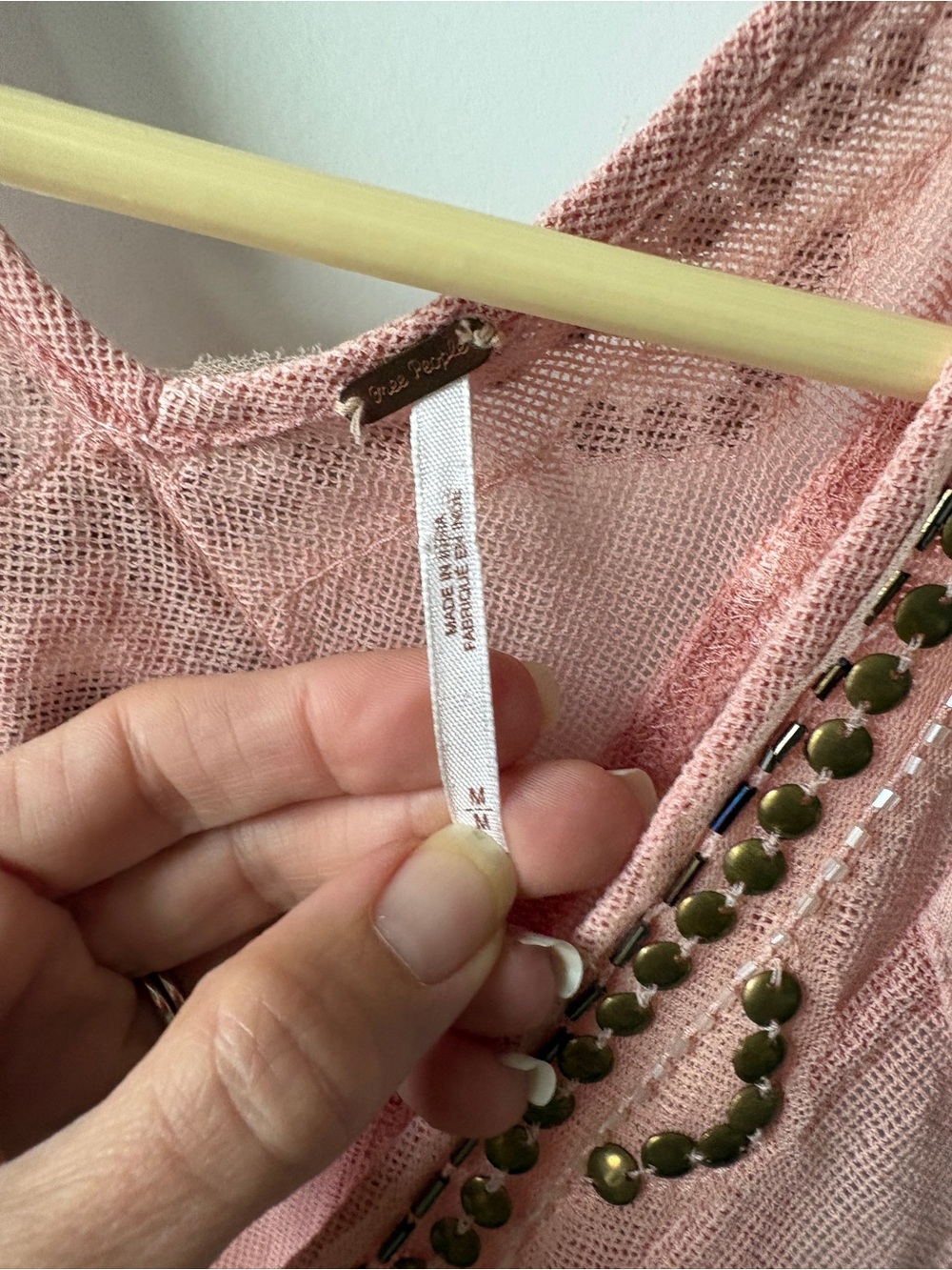 Peach/pink Free People ‘Focus on Center’ beaded v-neck tank top size MD - Picture 11 of 11